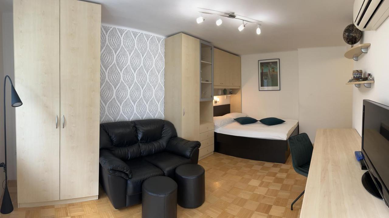 Luxury Studio Apartments ลูบลิยานา ภายนอก รูปภาพ
