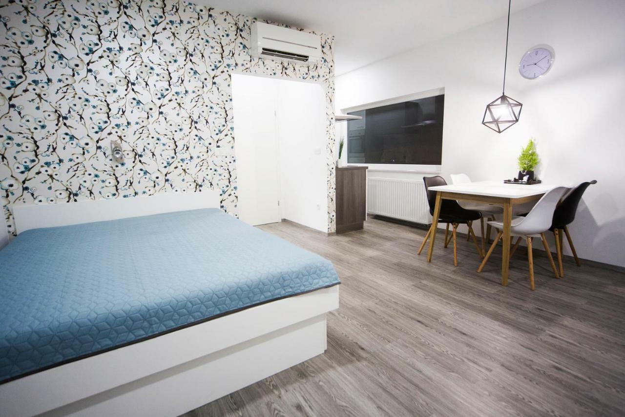 Luxury Studio Apartments ลูบลิยานา ภายนอก รูปภาพ